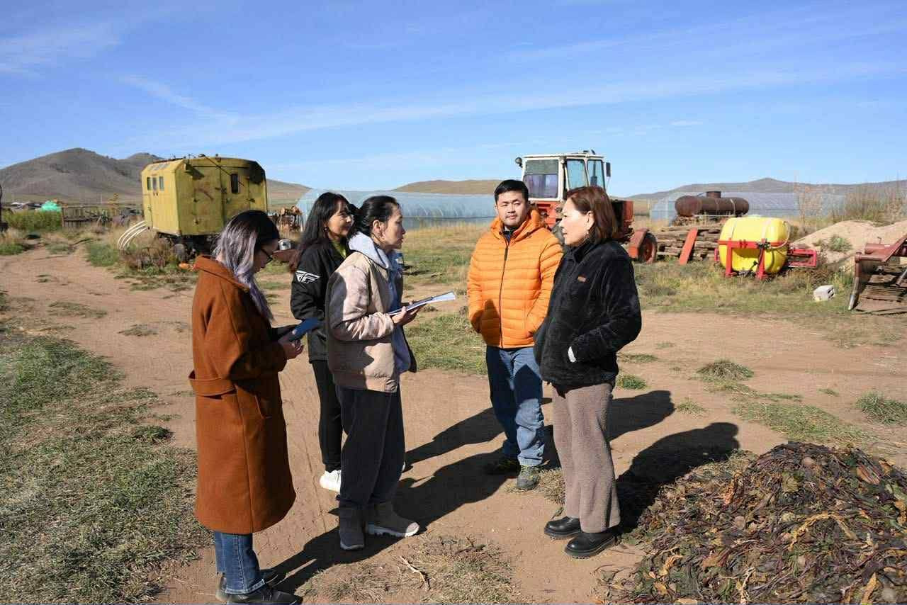 Төслийн зөвлөх багийнхан Төв аймгийн Жаргалант суманд ажиллаж байна
